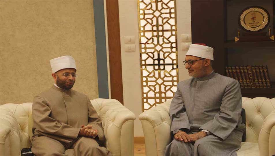 مفتي الجمهورية يستقبل وزير الأوقاف لتهنئته بمهام منصبه الجديد وبحث سبل التعاون المشتركة