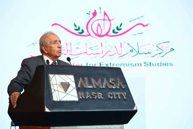  رئيس مجلس أمناء مركز دراسات الوحدة العربية في مؤتمر مركز سلام:  - ترتيب البيت الإسلامي لا يمكن أن يبدأ من السياسة وإنما من الدين نفسه