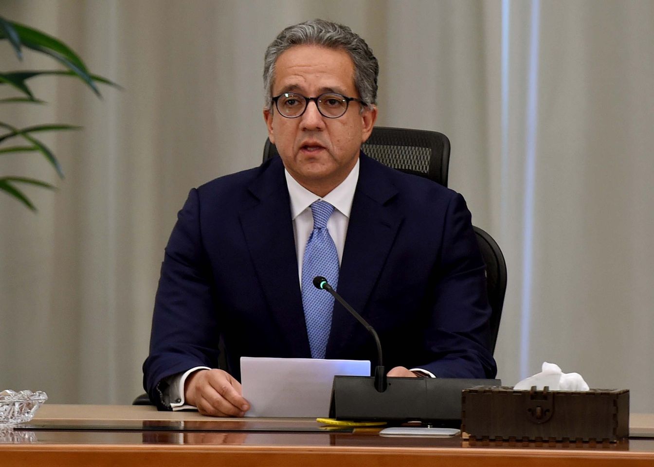 مفتي الجمهورية يهنئ الدكتور خالد العناني بمناسبة اختياره مديرًا عامًا لمنظمة اليونسكو