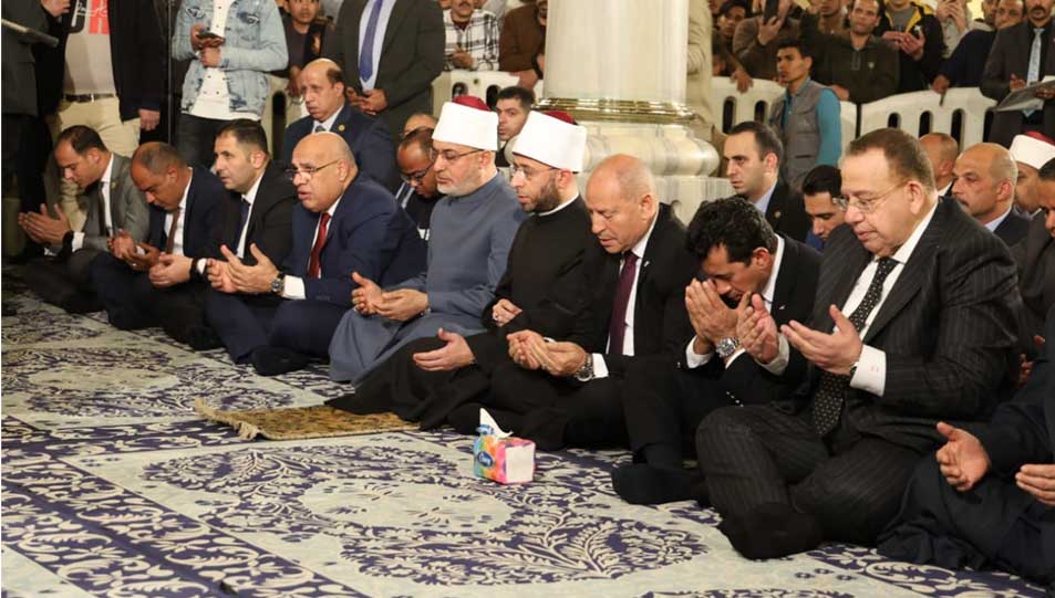 مفتي الجمهورية يشهد احتفال وزارة الأوقاف بليلة النصف من شعبان بمسجد الإمام الحسين 