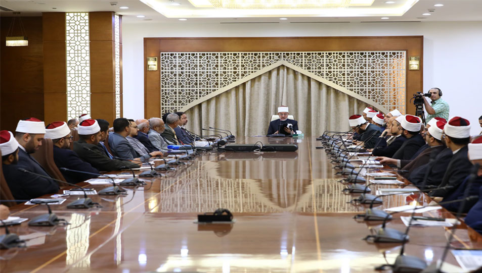 مفتي الجمهورية في افتتاح دورة "الفلك الشرعي" بدار الإفتاء:  -الفلك الشرعي منهج لفَهم الواقع والنص وإنزال الحكم الشرعي على الواقع إنزالًا سليمًا