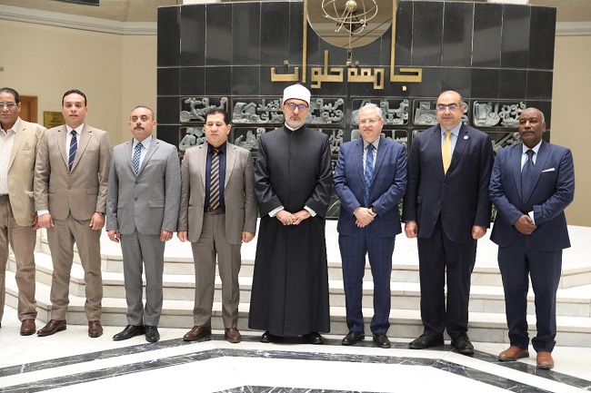 خلال كلمة فضيلته في ندوة حول تجديد الخطاب الديني بجامعة حلوان