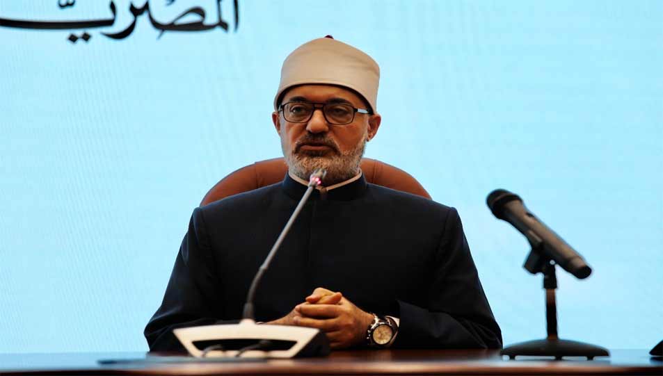 مفتي الجمهورية في حديثه الرمضاني اليومي مع الإعلامي حمدي رزق: رمضان مدرسة روحية وتربوية عظيمة.. والاستمرار في الطاعات بعده دليل على قبول الأعمال