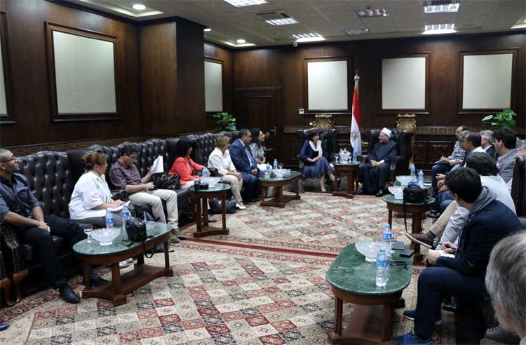 مفتي الجمهورية يستقبل وفدًا رفيع المستوى من مجلس الشيوخ الفرنسي