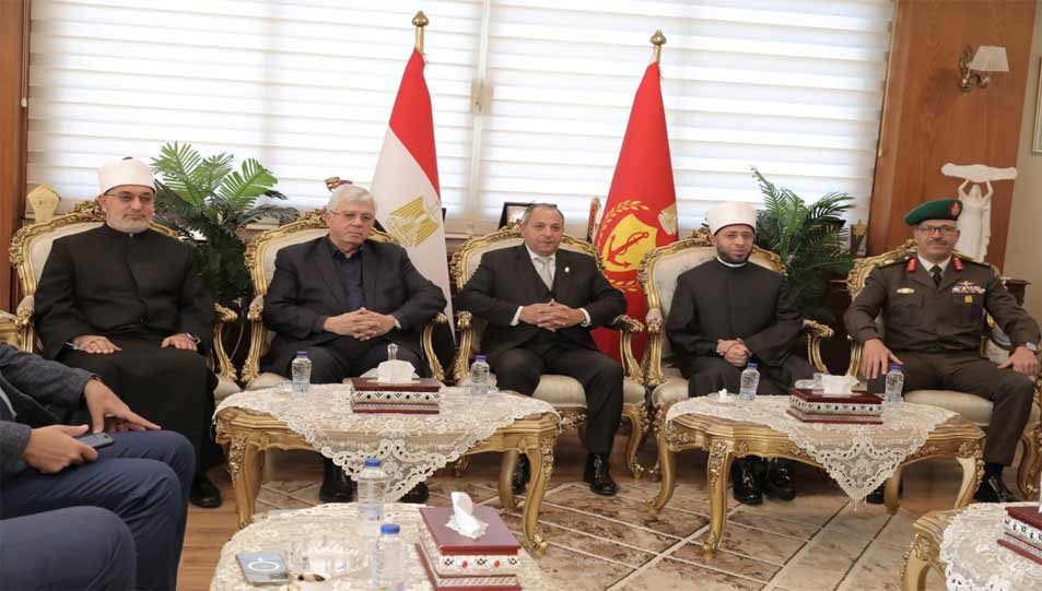 مفتي الجمهورية يؤدي صلاة الجمعة في المسجد العباسي بمدينة بورسعيد بمناسبة العيد القومي ال69 للمحافظة .. ويشهد افتتاح المستشفى الجامعي بالمحافظة