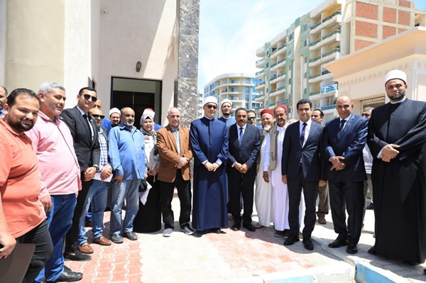 في زيارة تعكس التوسع المؤسسي لخدمة المجتمع وتعزيز الفتوى الرشيدة مفتي الجمهورية ومحافظ مطروح يتفقدان فرع دار الإفتاء بالمحافظة