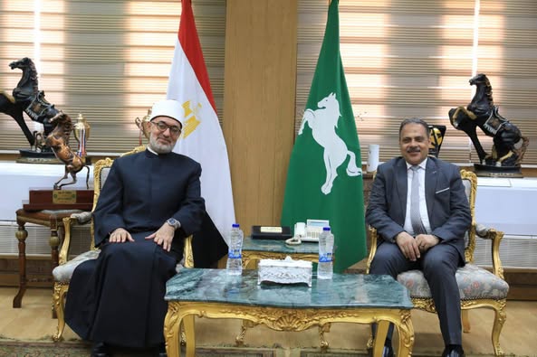 محافظ الشرقية يستقبل مفتي الجمهورية لبحث تعزيز التعاون المشترك في نشر الوعي ومواجهة الفكر المتطرف