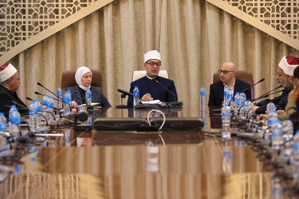 مفتي الجمهورية يترأس جلسة حوارية موسعة لإطلاق حملة وطنية لبناء وعي الشباب وتصحيح المفاهيم المغلوطة