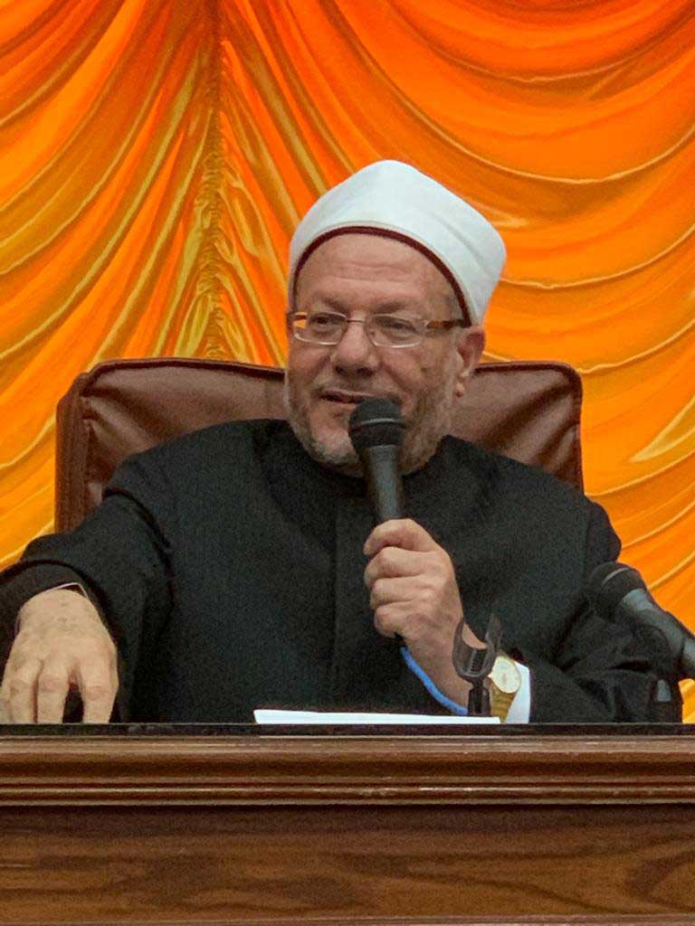 مفتي الجمهورية في كلمته بمناسبة الاحتفال باليوم العالمي للطفل: الشريعة الإسلامية ضمنت للطفل حقوقه ورعته واهتمت بنشأته وتربيته حتى يغدو نافعًا لمجتمعه