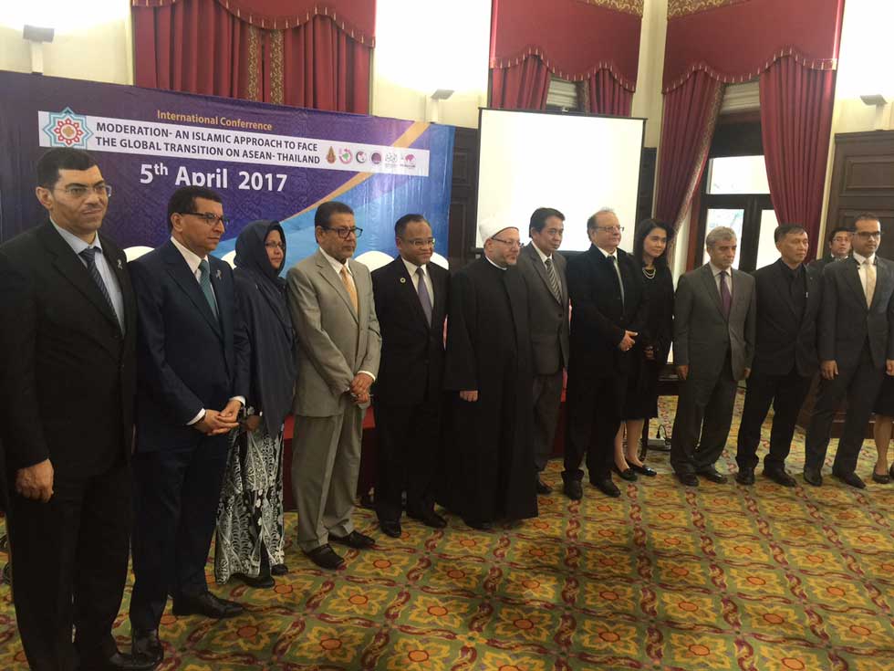 مفتي الجمهورية يعقد مباحثات مطولة مع وزير الخارجية التايلاندي