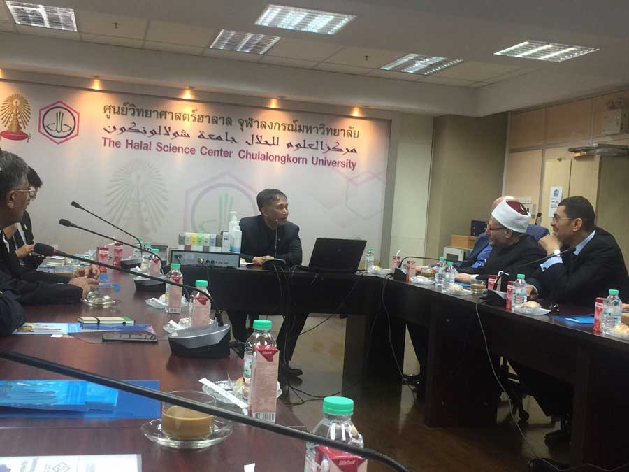 مفتي الجمهورية يتفقد مركز العلوم للأطعمة الحلال بتايلاند، ويؤكد استعداده للتعاون مع المركز في مجال اعتماد الأطعمة الحلال.