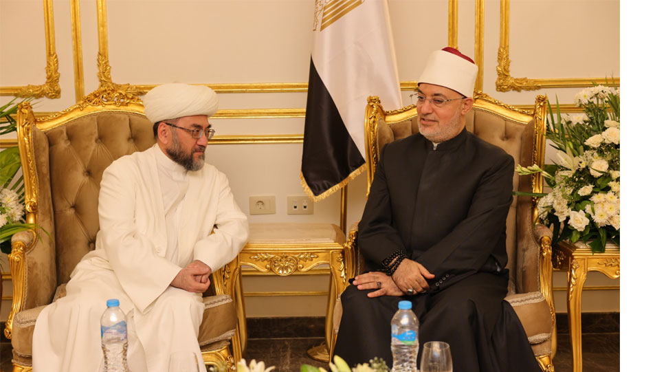 مفتي الجمهورية يبحث مع نظيره الأوزبكي آفاق التعاون المشترك على هامش المؤتمر العالمي الحادي عشر للإفتاء