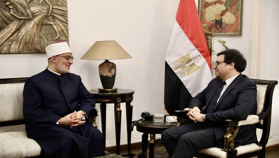 وزير الثقافة يستقبل مفتي الجمهورية لبحث تعزيز التعاون المشترك في نشر الوعي والفكر المستنير