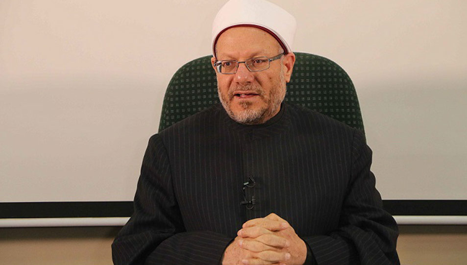  مفتي الجمهورية متحدثًا عن ذكرى المولد النبوي الشريف خلال لقائه الأسبوعي مع الإعلامي حمدي رزق:  - المولد النبوي الشريف يمثِّل أعظم إطلالة للرحمة الإلهية على الخلق أجمعين