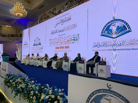 خلال كلمته في بداية فعاليات اليوم الثاني من المؤتمر العالمي للإفتاء.. وزير الأوقاف اليمني: قلوب أهل اليمن ستظل تنبض بالحب والتضامن مع إخوتها في فلسطين 