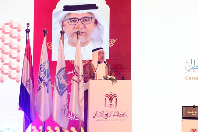 أمين عام المجلس العالمي للمجتمعات المسلمة في كلمته بجلسة الوفود بالندوة الدولية الثانية للإفتاء: -    الفتوى اليوم "مسافرة بلا تأشيرة" وتحتاج إلى ضبط ميزانها وإتقان صناعتها وتأهيل الفقيه بأدوات النظر والاجتهاد الرشيد