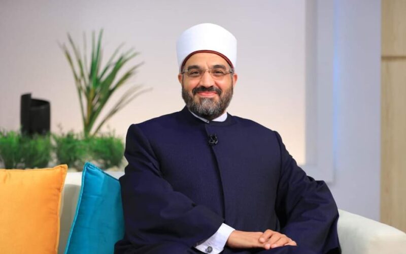 مفتي الجمهورية يهنئ الدكتور عمرو الورداني أمين الفتوى بدار الإفتاء المصرية بتعيينه عضوًا بمجلس النواب 