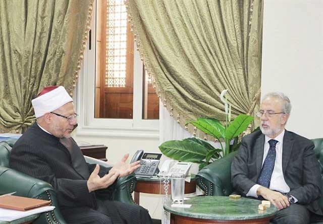 مفتي الجمهورية يستقبل السفير الإسباني بالقاهرة لبحث أوجه تعزيز التعاون بين إسبانيا ودار الإفتاء في مجال مكافحة الإرهاب