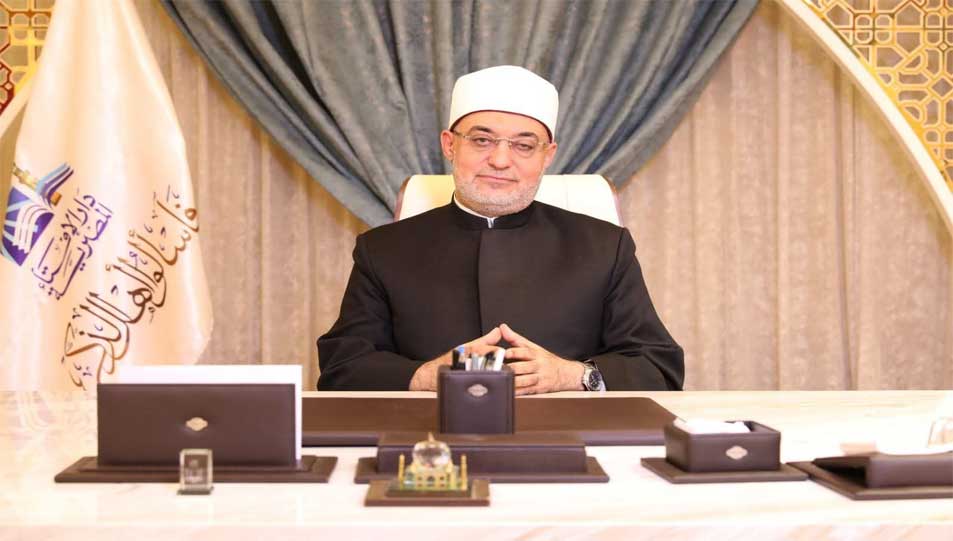 مفتي الجمهورية يهنئ الحكومة الجديدة بثقة السيد رئيس الجمهورية متمنيًا لهم التوفيق في خدمة الوطن