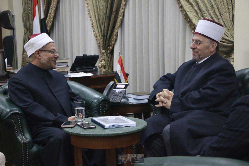 مفتي الجمهورية يستقبل مفتي كوسوفو لبحث أوجه تعزيز التعاون الديني بين الدار وكوسوفو