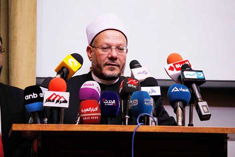  مفتي الجمهورية في ذكرى تحرير سيناء: الشعب المصري وجيشه الباسل ضربا أروع أمثلة الفداء والاستبسال في تحرير سيناء