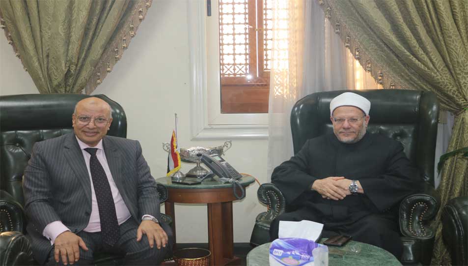 مفتي الجمهورية يستقبل رئيس شركة مياه القاهرة لبحث أوجه التعاون في مجال التوعية وبناء الوعي بضرورة ترشيد استهلاك المياه