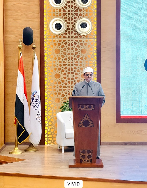 رئيس جامعة الأزهر في ندوة دار الإفتاء "الفتوى وبناء الإنسان": الفتوى شفاء من الحيرة ويجب أن تبتعد عن التشدد والتساهل بلا إفراط ولا تفريط