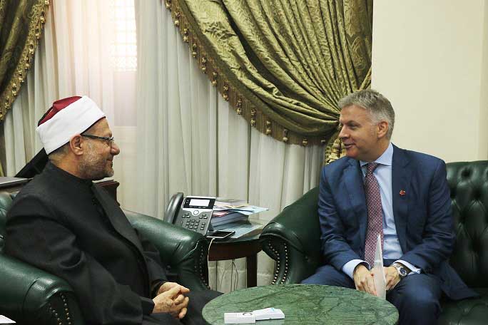 مفتي الجمهورية يستقبل السفير الكندي لبحث أوجه تعزيز التعاون الديني بين الدار وكندا