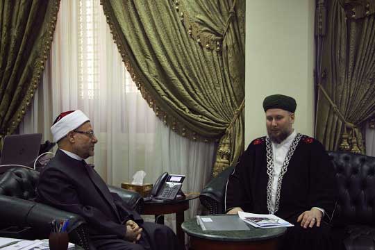 مفتي الجمهورية يستقبل رئيس الجامعة الإسلامية الروسية لبحث أوجه تعزيز التعاون الديني بين الدار والجامعة