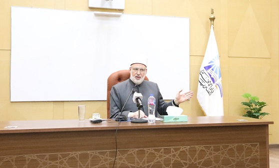 خلال محاضرة فضيلته لخريجي مركز التعليم عن بُعد بدار الإفتاء المصرية .. وكيل الأزهر السابق يؤكد:  الالتزام بضوابط الفتوى يحقق التوسط والاعتدال بينما يؤدي التحلل منها إلى التشدد أو التفريط