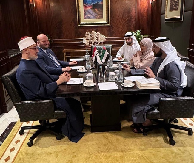 في لقاء ثري ومثمر .. مفتي الجمهورية يلتقي رئيس جامعة محمد بن زايد لبحث سُبل التعاون ويعلنان عن مشروعات استراتيجية في مجالات الفتوى والتأهيل والبحث العلمي