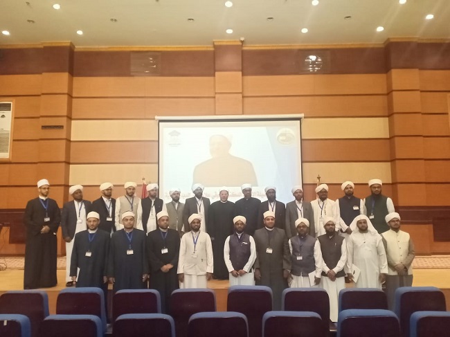  مفتي الجمهورية في افتتاح الدورة التدريبية لكبار علماء الهند بأكاديمية الأوقاف:  الفقهُ الإسلاميُّ مثَّل نسقًا معرفيًّا فريدًا له محدَّداته المنهجيَّة الواضحة 