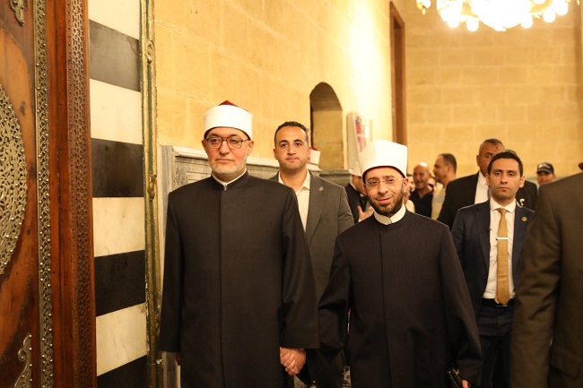 بحضور كوكبة من العلماء: مفتي الجمهورية يحضر احتفالية وزارة الأوقاف بذكرى غزوة بدر 