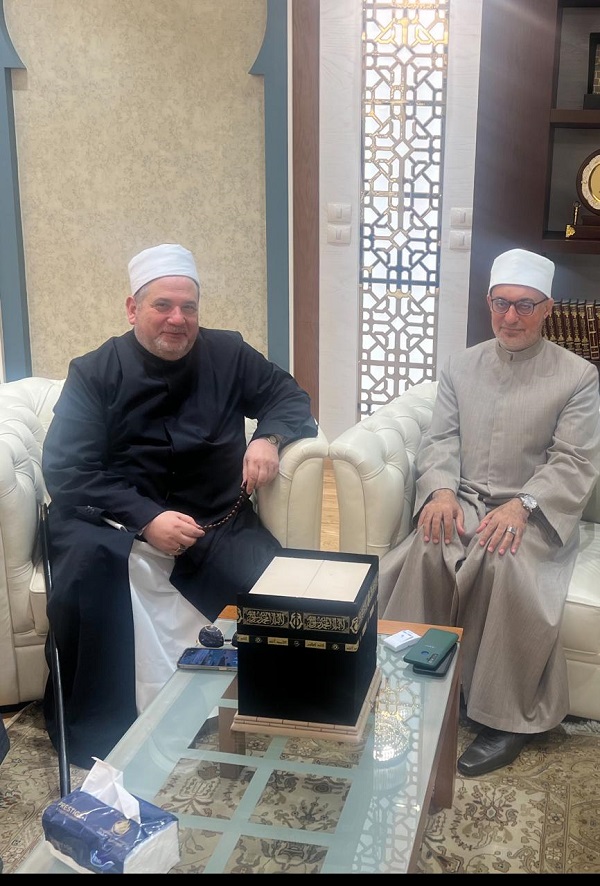 مفتي الجمهورية يستقبل أمين لجنة الشؤون الدينية بمجلس النواب للتهنئة بمناسبة توليه منصب الإفتاء