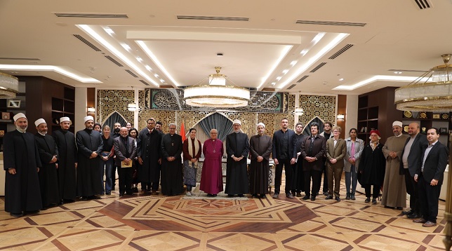 فضيلة المفتي يستقبل مدير المركز المسيحي الإسلامي للتفاهم والشراكة ووفدًا من الدبلوماسيين من السفارات الأجنبية العاملة في مصر، ويوجه لهم عددا من الرسائل، ويحمل أحرار العالم مسؤوليتهم تجاه الوضع المأساوي في غزة