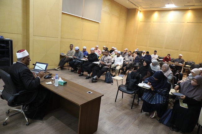 ثلاث محاضرات علمية في اليوم الأول لبرنامج دار الإفتاء التدريبي للباحثين الماليزيين حول منهجية الفتوى