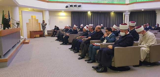 مفتي الجمهورية في لقائه بالمفتين في منطقة البلقان وعمداء الكليات الإسلامية ومديري المدارس الشرعية في البوسنة والهرسك: 
