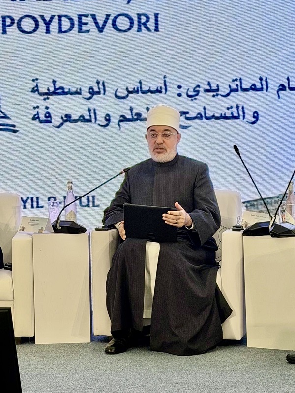 خلال كلمة فضيلته في المؤتمر الدولي لمركز تراث الإمام الماتريدي بسمرقند.. مفتي الجمهورية يؤكد:  الإمام الماتريدي أسَّس مدرسة علمية جمعت بين العقل والوحي ورسَّخت الاعتدال والوسطية