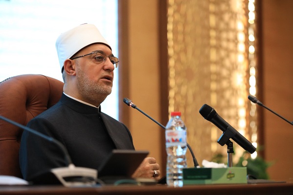 خلال كلمة فضيلته في ختام البرنامج التدريبي لطلاب رياو الإندونيسية .. مفتي الجمهورية يؤكد: الإفتاء فنٌّ ومسؤوليةٌ تتطلب إعدادًا وتأهيلًا شاملًا