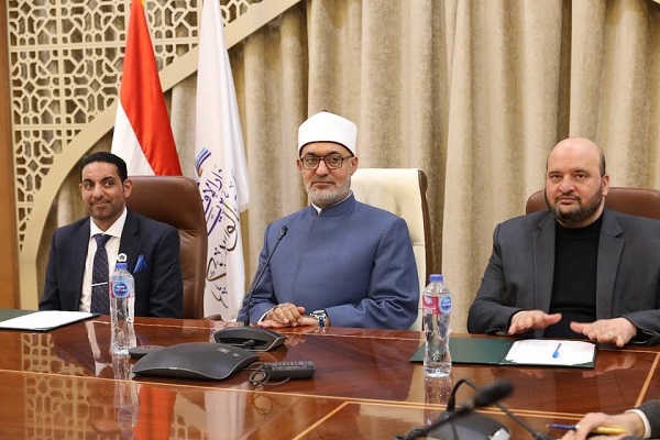 فضيلة مفتي الجمهورية يستقبل الرئيس التنفيذي لمؤسسة تريندز للبحوث والاستشارات، ويشهد توقيع مذكرة تفاهم وتعاون بين المؤسسة ومركز سلام لدراسات التطرف.