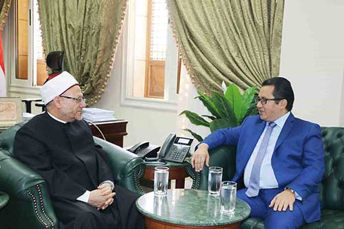 مفتي الجمهورية يستقبل سفير كازاخستان في القاهرة لبحث أوجه تعزيز التعاون الديني بين الدار وكازاخستان