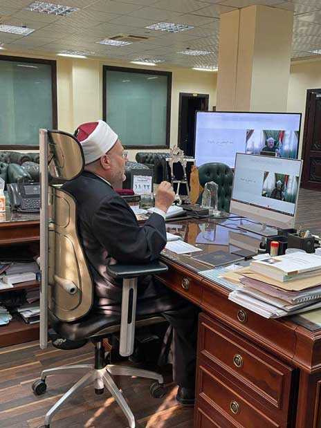 مفتي الجمهورية في محاضرته بجامعة محمد بن زايد للعلوم الإنسانية: قضية تجديد الخطاب الديني أصبحت واجبَ الوقت وأوْلَى الضروريات التي يجب الاعتناء بها