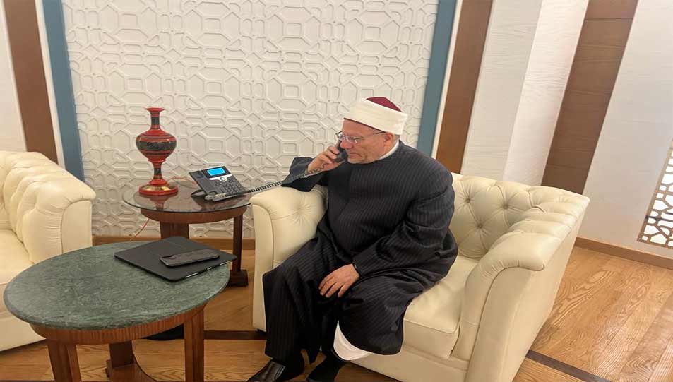 مفتي الجمهورية يُجري اتصالًا هاتفيًّا بمُفتي القدس والديار الفلسطينية للاطمئنان على الأوضاع