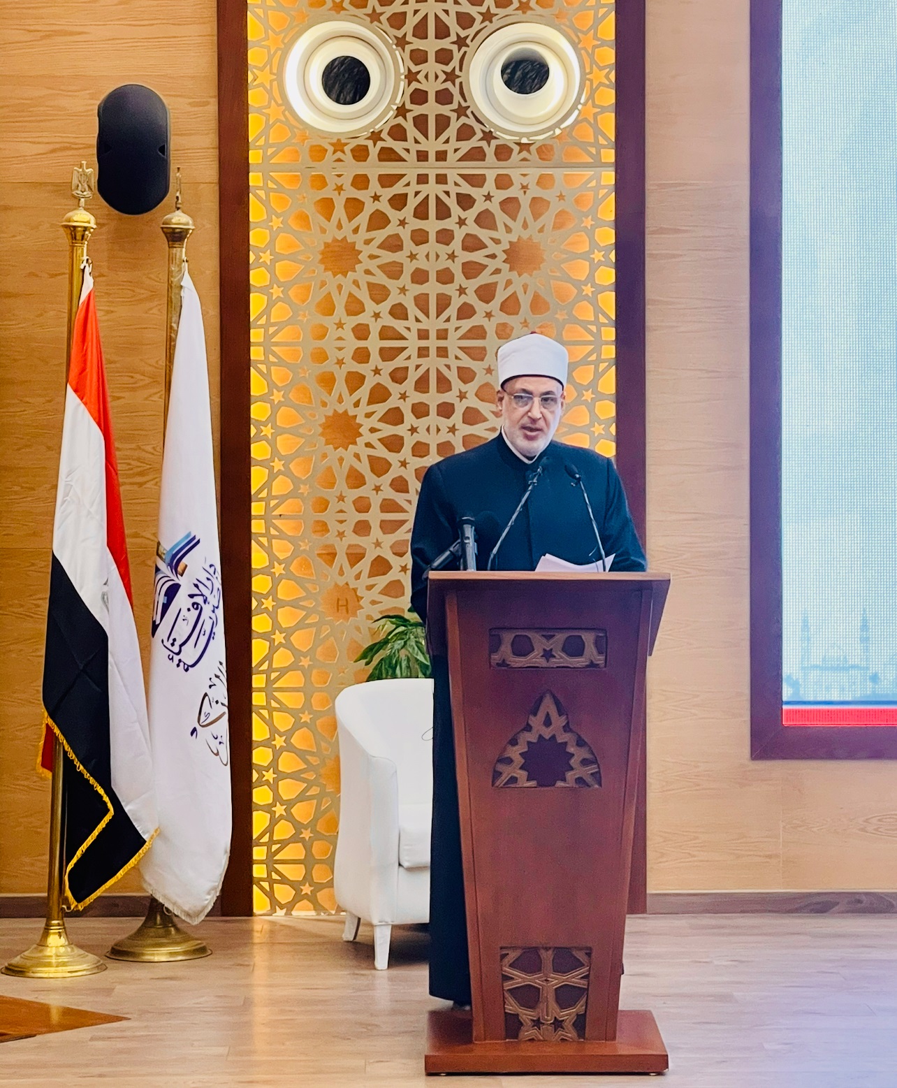 خلال كلمة فضيلته بندوة الفتوى وبناء الإنسان: وكيل الأزهر الشريف: أهدي لكم تحيات فضيلة الإمام الأكبر ورجاءه الصادق بنجاح أعمال الندوة المباركة
