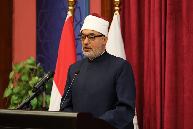 خمس وصايا من مفتي الجمهورية للطلاب الوافدين في حفل تخرجهم