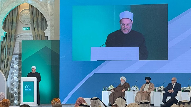  مفتي الجمهورية في مؤتمر "بناء الجسور بين المذاهب الإسلامية" بمكة المكرمة:  · القرآن والسنة حثَّا على الوحدة والبعد عن مواطن النزاع