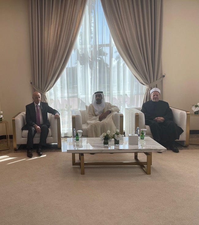 مفتي الجمهورية في كلمته بمؤتمر "التنمية المستدامة" بجامعة الشارقة:  ·التنمية المستدامة لا تنظر إلى إشكالات الواقع فقط بل تستشرف آفاق المستقبل