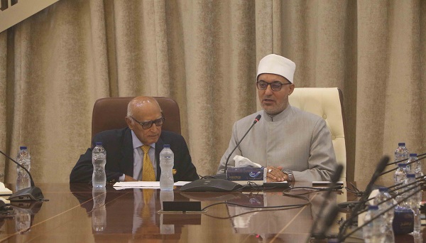 مفتي الجمهورية خلال استقباله لوفد القيادات الدينية النيجيري:  الشريعة الإسلامية تضع ضوابط صارمة لحماية المرأة والأسرة وتحارب كل أشكال العنف