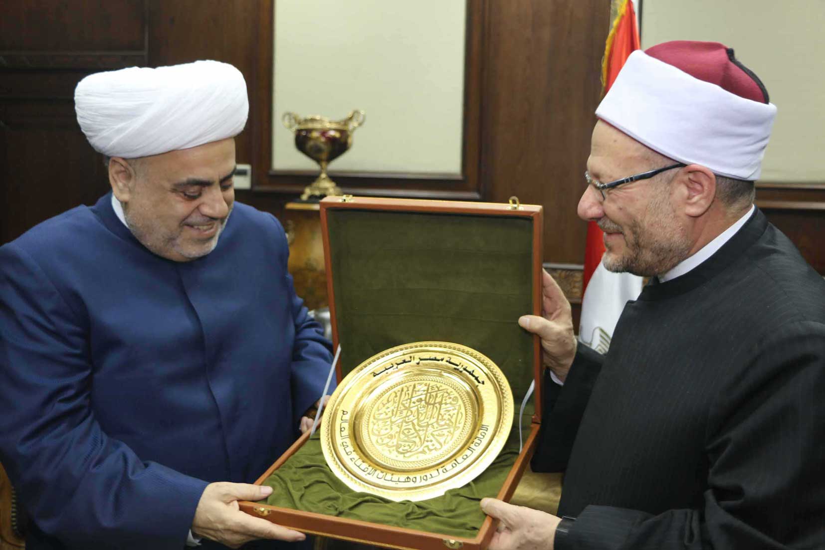 مفتي الجمهورية يستقبل شيخ الإسلام لمنطقة القوقاز ويبحث معه تعزيز التعاون الديني
