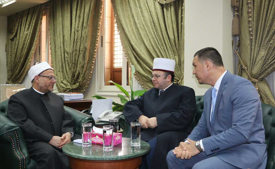 مفتي الجمهورية يستقبل رئيس المشيخة الإسلامية بجمهورية ألبانيا لبحث أوجه تعزيز التعاون بين الدار وألبانيا